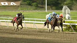 ¡No te caigas! Esta yegua trabajó contenida y está lista para sorprender el domingo en La Rinconada