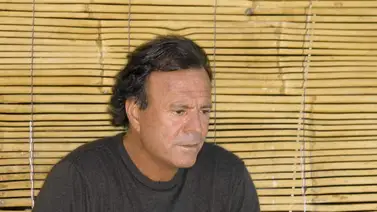 Julio Iglesias niega acusaciones de agresión sexual contra sus exempleadas Julio Iglesias niega acusaciones de agresión sexual contra sus exempleadas