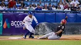 Vea cómo se vacían las bancas entre Magallanes y Cardenales