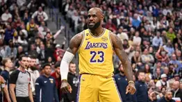 LeBron James supera a tres leyendas combinadas a los 41 años