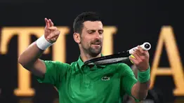 La historia le sonríe a Djokovic que avanza en el Abierto de Australia