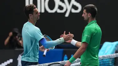 Novak Djokovic a semifinales por otra lesión en Australia Open Novak Djokovic a semifinales por otra lesión en Australia Open