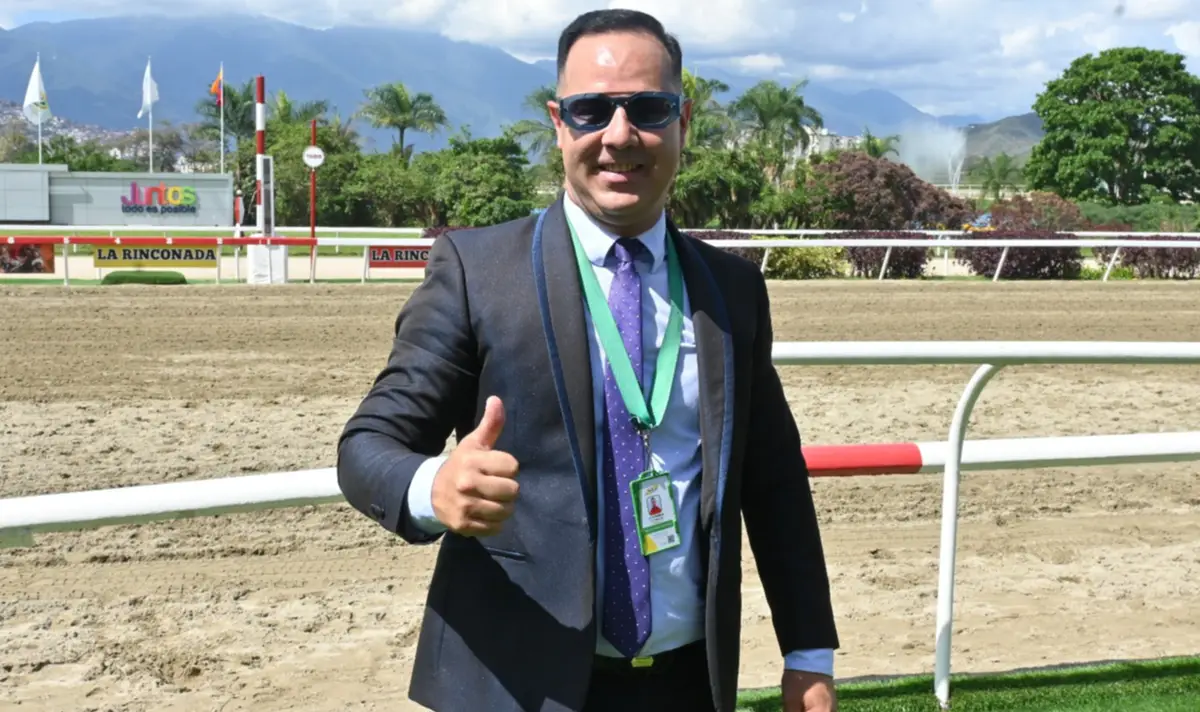 ¡Ojo con la cuadra de Luis Peraza! El entrenador confía en un domingo de triunfos en La Rinconada