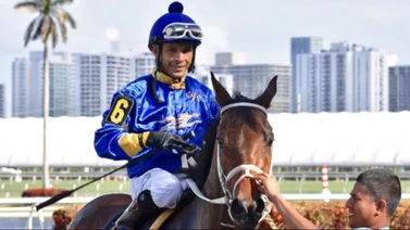 Irwin Rosendo se luce en este hipódromo de Estados Unidos