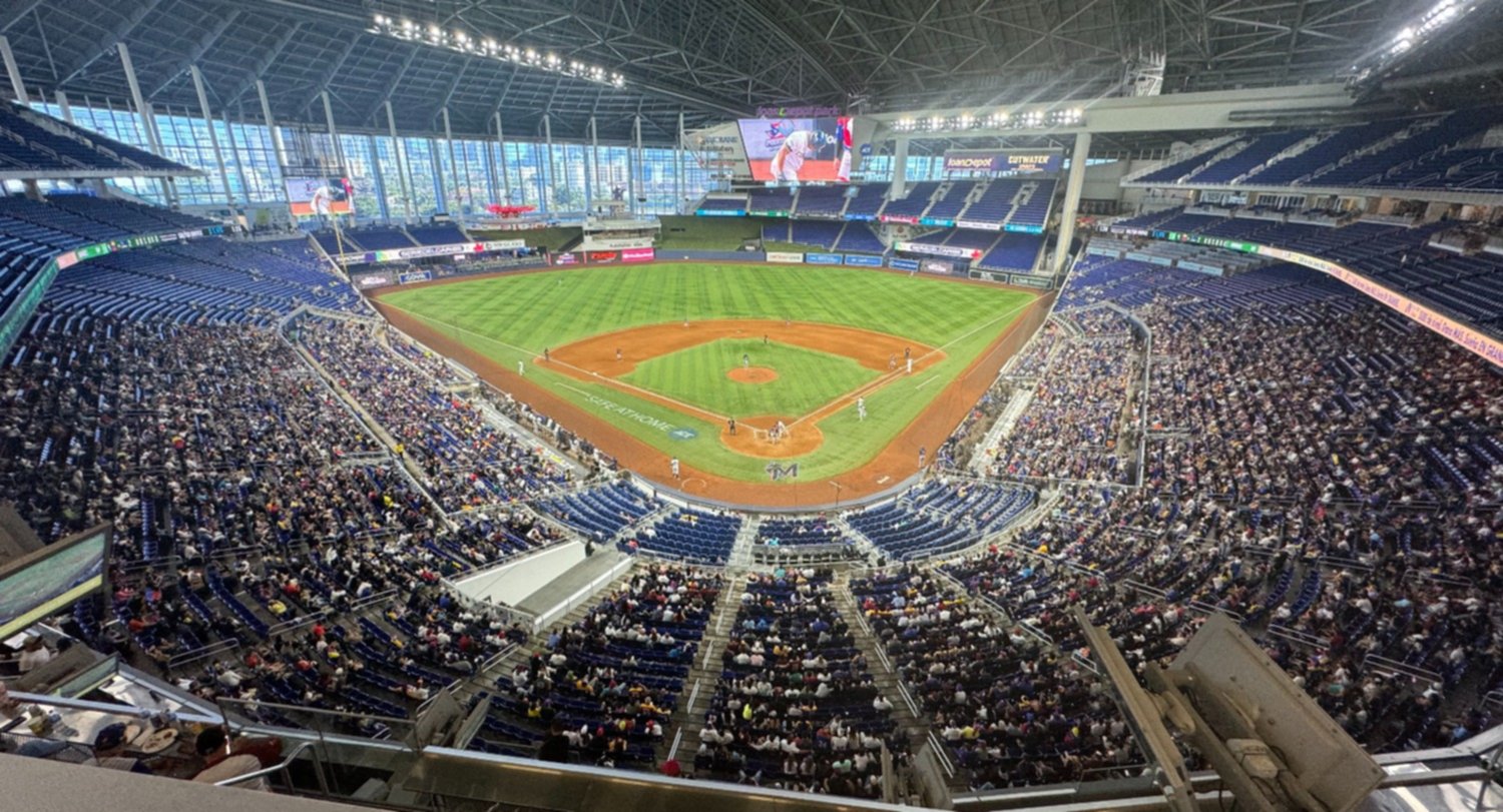 Serie del Caribe: ¡Sonó la samba! Así fue el espectacular ambiente en Miami  para el duelo entre La Guaira y Curazao (+Video)