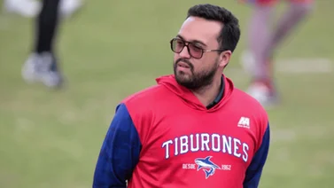Captan a César Collins disfrutando la Serie del Caribe junto a esta superestrella (+Video)