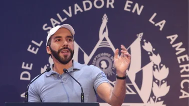 ¿Para qué trabajan? Esto respondió Bukele a periodista de Univisión ante incómoda pregunta