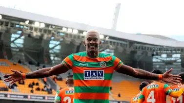 ¡Llena de magia! Así fue la ingeniosa presentación de Sergio Córdova con su nuevo equipo (+Video) ¡Llena de magia! Así fue la ingeniosa presentación de Sergio Córdova con su nuevo equipo (+Video)