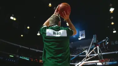 NBA: Mira la vez que Larry Bird fue a un concurso de triples en chaqueta (+Video) NBA: Mira la vez que Larry Bird fue a un concurso de triples en chaqueta (+Video)
