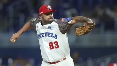 Serie del Caribe: Mira cómo Tiago Da Silva muestra la copa a toda La Guaira  Serie del Caribe: Mira cómo Tiago Da Silva muestra la copa a toda La Guaira