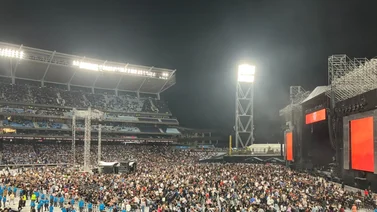 Vea como fue el ingreso de los asistentes al concierto de Luis Miguel