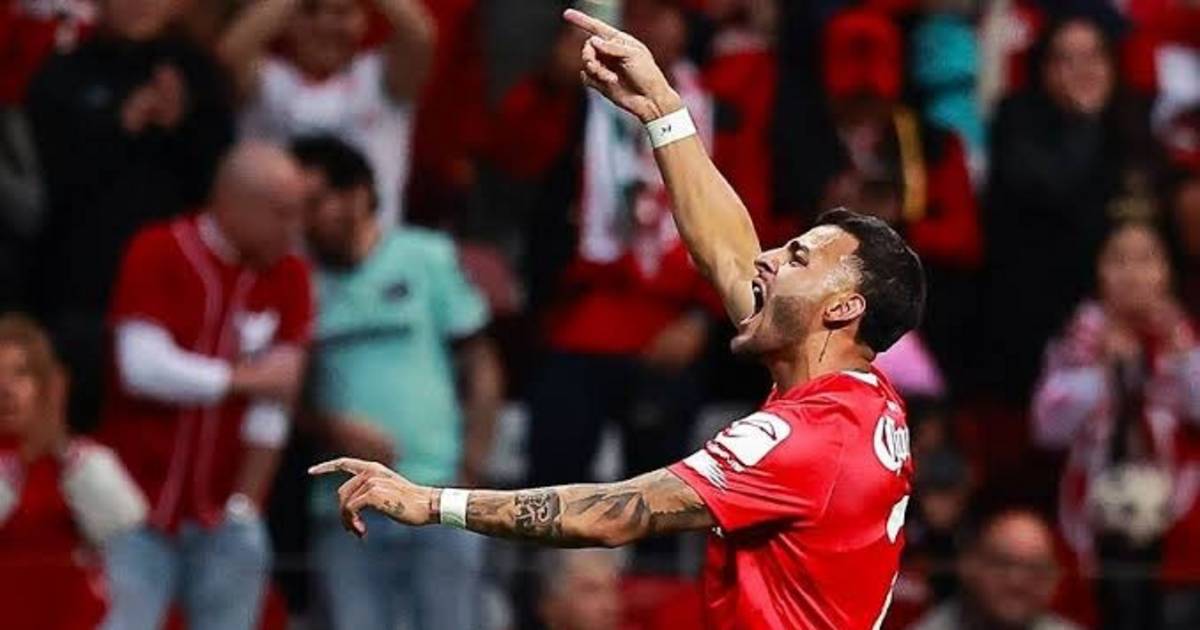Esto dijo Alexis Vega sobre su presunta indisciplina en Chivas de ...