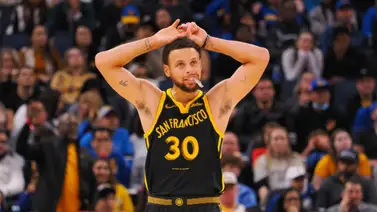 NBA: ¡No lo podrás creer! Mira la canasta de cancha a cancha que anotó Stephen Curry NBA: ¡No lo podrás creer! Mira la canasta de cancha a cancha que anotó Stephen Curry