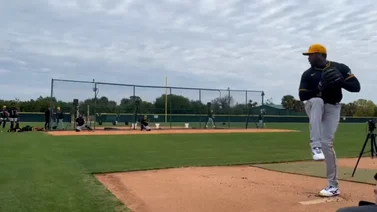 MLB: ¡Nuevo tripulante! Aroldis Chapman se reportó con su nuevo equipo