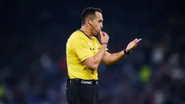 Liga MX: Árbitro se hace viral tras una peculiar decisión en el Monterrey-Pachuca Liga MX: Árbitro se hace viral tras una peculiar decisión en el Monterrey-Pachuca