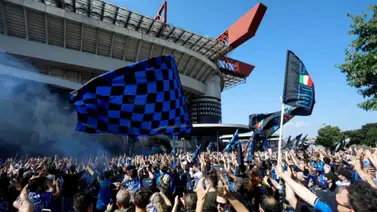 ¡Se prenden los octavos de final! Así reciben los fanáticos del Inter Milán al Atlético de Madrid ¡Se prenden los octavos de final! Así reciben los fanáticos del Inter Milán al Atlético de Madrid