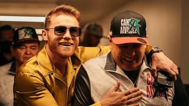 ¿Están en desacuerdo? Entrenador del Canelo Álvarez no descarta a este rival 