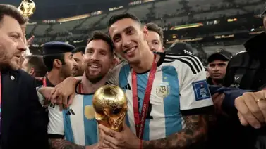 ¡Emociones a flor de piel! Mira este abrazo de Messi y Di María tras ser campeones mundiales ¡Emociones a flor de piel! Mira este abrazo de Messi y Di María tras ser campeones mundiales