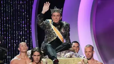 Osmel Sousa el “Zar de la Belleza” saca los pasos prohibidos y la reacción divierte a todos (+Video) Osmel Sousa el “Zar de la Belleza” saca los pasos prohibidos y la reacción divierte a todos (+Video)