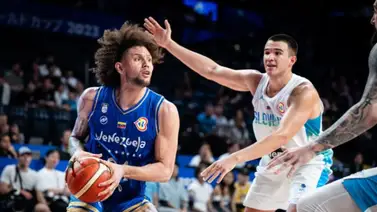 Selección Nacional: Vea la espectacular clavada de Michael Carrera ante Colombia Selección Nacional: Vea la espectacular clavada de Michael Carrera ante Colombia