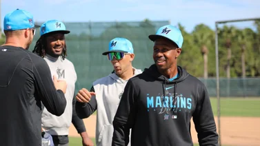 MLB: ¡Al estilo Doncic! Así llego vestido este jugador de los Marlins a los entrenamientos 