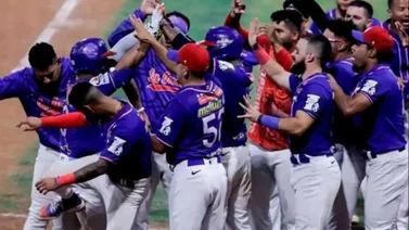 LVBP: ¿Todos los peloteros quieren ir a Tiburones de la Guaira? 