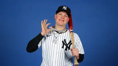 MLB: Alex Verdugo sorprende con sus Jordan personalizadas de los Yankees MLB: Alex Verdugo sorprende con sus Jordan personalizadas de los Yankees