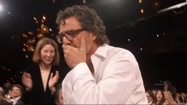 En imágenes: Actor de Hollywood aparece ebrio en plena entrega de los SAG Awards 2024