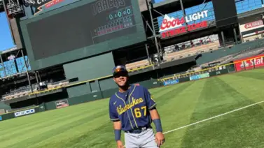 MLB: ¡Tiene fuerza! vea como Jeferson Quero "baña" a Mike trout (+video) MLB: ¡Tiene fuerza! vea como Jeferson Quero "baña" a Mike trout (+video)