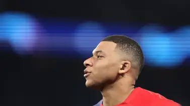 Kylian Mbappé deja claro su futuro ante el Emir de Qatar (+ Video) Kylian Mbappé deja claro su futuro ante el Emir de Qatar (+ Video)