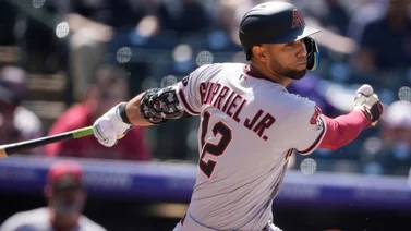 MLB: ¡Piña Power! Así fue el primer cuadrangular de Lourdes Gurriel en primavera
