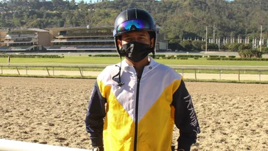 Único jockey venezolano en ganar una triple corona fuera de Venezuela regresa esta semana