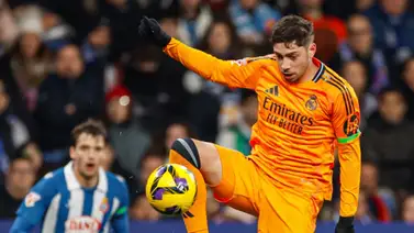 ¡Pinchazo! El Real Madrid pierde y se juega el liderato en el derbi (Resumen) ¡Pinchazo! El Real Madrid pierde y se juega el liderato en el derbi (Resumen)