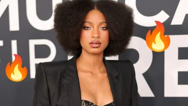 Grammys 2025: Willow Smith llega en ropa interior 