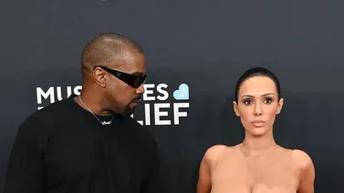 Grammys 2025: Expulsan a Kanye West y Bianca Censori, luego de aparecer desnuda 