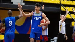 Gigante venezolano de 2.18 metros brilla en su debut en España