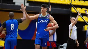 Gigante venezolano de 2.18 metros brilla en su debut en España Gigante venezolano de 2.18 metros brilla en su debut en España