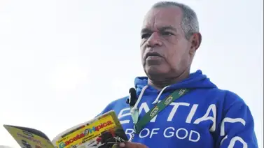 Ismael Paredes y su yegua están preparados para una partida exitosa en La Rinconada Ismael Paredes y su yegua están preparados para una partida exitosa en La Rinconada