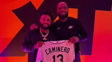 MLB: Junior Caminero regaló su jersey a esta leyenda de la NBA MLB: Junior Caminero regaló su jersey a esta leyenda de la NBA