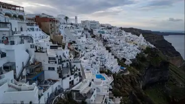 Santorini en alerta: Terremotos sacuden la isla y crece el temor a una erupción volcánica Santorini en alerta: Terremotos sacuden la isla y crece el temor a una erupción volcánica