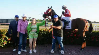 Entrenador venezolano destacó con dos triunfos en República Dominicana Entrenador venezolano destacó con dos triunfos en República Dominicana