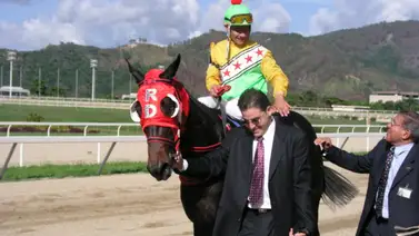 Nieto de Águila Negra con nombre de “Deidad” hará su debut este domingo en La Rinconada Nieto de Águila Negra con nombre de “Deidad” hará su debut este domingo en La Rinconada
