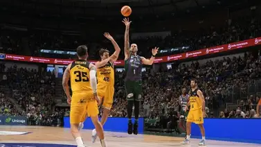 Unicaja y Laguna se medirán en un encuentro para definir al finalista Unicaja y Laguna se medirán en un encuentro para definir al finalista