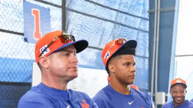 MLB: Juan Soto toma sus primeros turnos con los Mets bajo la observación de Carlos Mendoza (+video) MLB: Juan Soto toma sus primeros turnos con los Mets bajo la observación de Carlos Mendoza (+video)