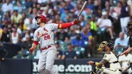 MLB: Nolan Arenado se presenta en los entrenamientos de los Cardenales 