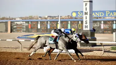 En final ajustado el hijo de Curlin se queda con los puntos para el Kentucky Derby En final ajustado el hijo de Curlin se queda con los puntos para el Kentucky Derby