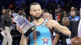Stephen Curry se alzó con el MVP del All-Star y escribió su nombre junto a estas leyendas 