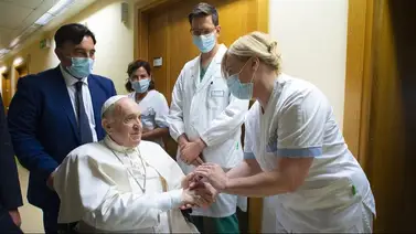 Vaticano revela cuál el nuevo diagnóstico del papa Francisco tras cinco días hospitalizado Vaticano revela cuál el nuevo diagnóstico del papa Francisco tras cinco días hospitalizado