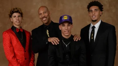 NBA: ¡Lamentable! Padre de hermanos Ball se somete a fuerte cirugía en su pierna