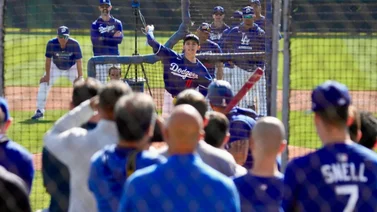 Eddie Rosario sobre los lanzamientos de Roki Sasaki  "Es difícil batearle"